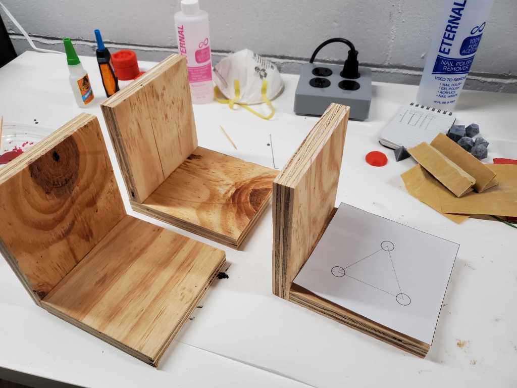 L shaped wooden brackets