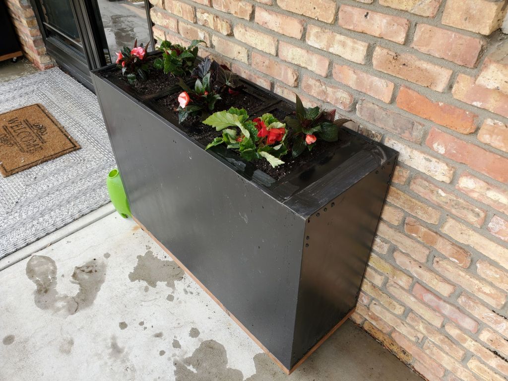 The completed planter, complete with plants.
